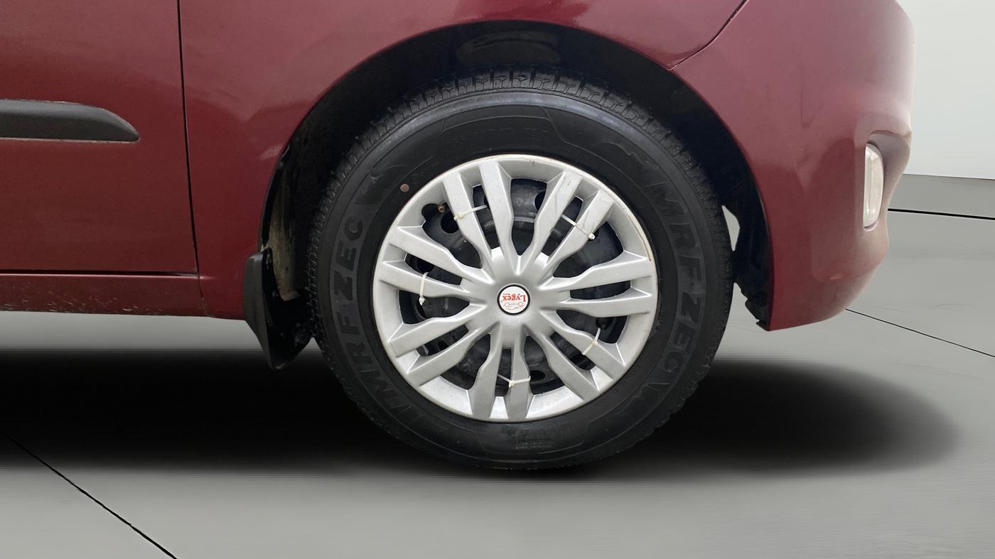 2016 Hyundai i10 SPORTZ 1.1, Petrol, Manual, 43,144 km, Right Front Wheel