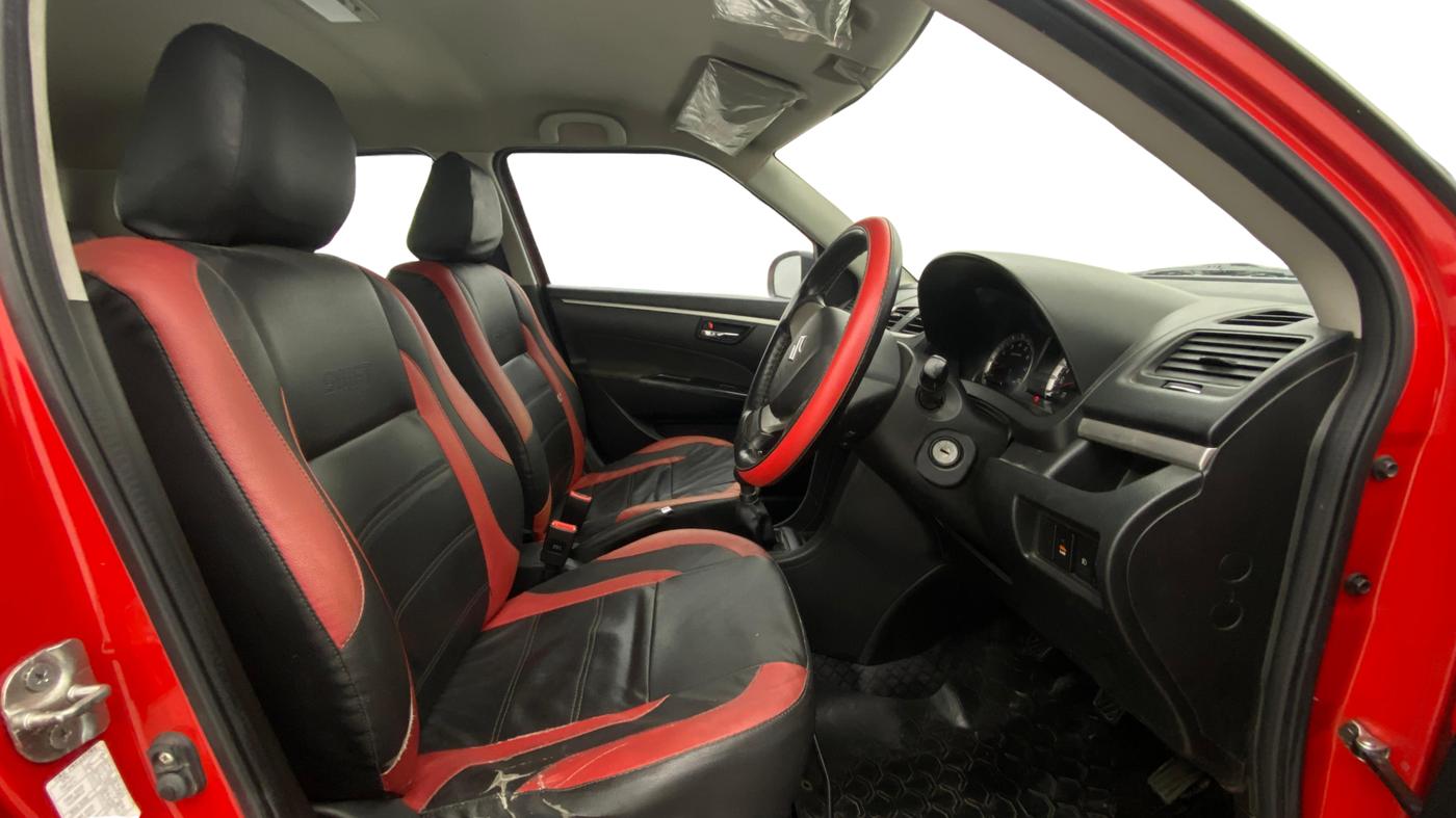 2017 Maruti Swift VXI, Petrol, Manual, 29,558 km, Right Side Front Door Cabin