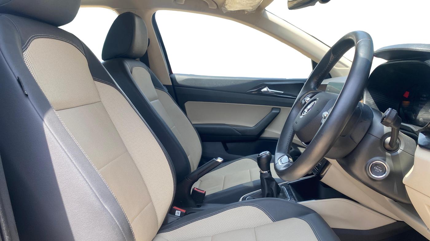 2023 Skoda SLAVIA STYLE 1.0L TSI MT, Petrol, Manual, 31,582 km, Right Side Front Door Cabin