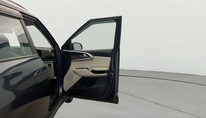 2024 KIA CARENS PRESTIGE 1.5 PETROL 7 STR, Petrol, Manual, 17,853 km, RHS Front Door