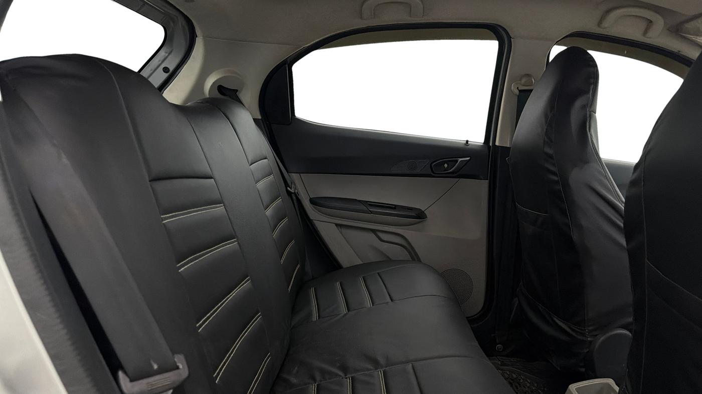 2018 Tata Tiago XT PETROL, Petrol, Manual, 84,108 km, Right Side Rear Door Cabin