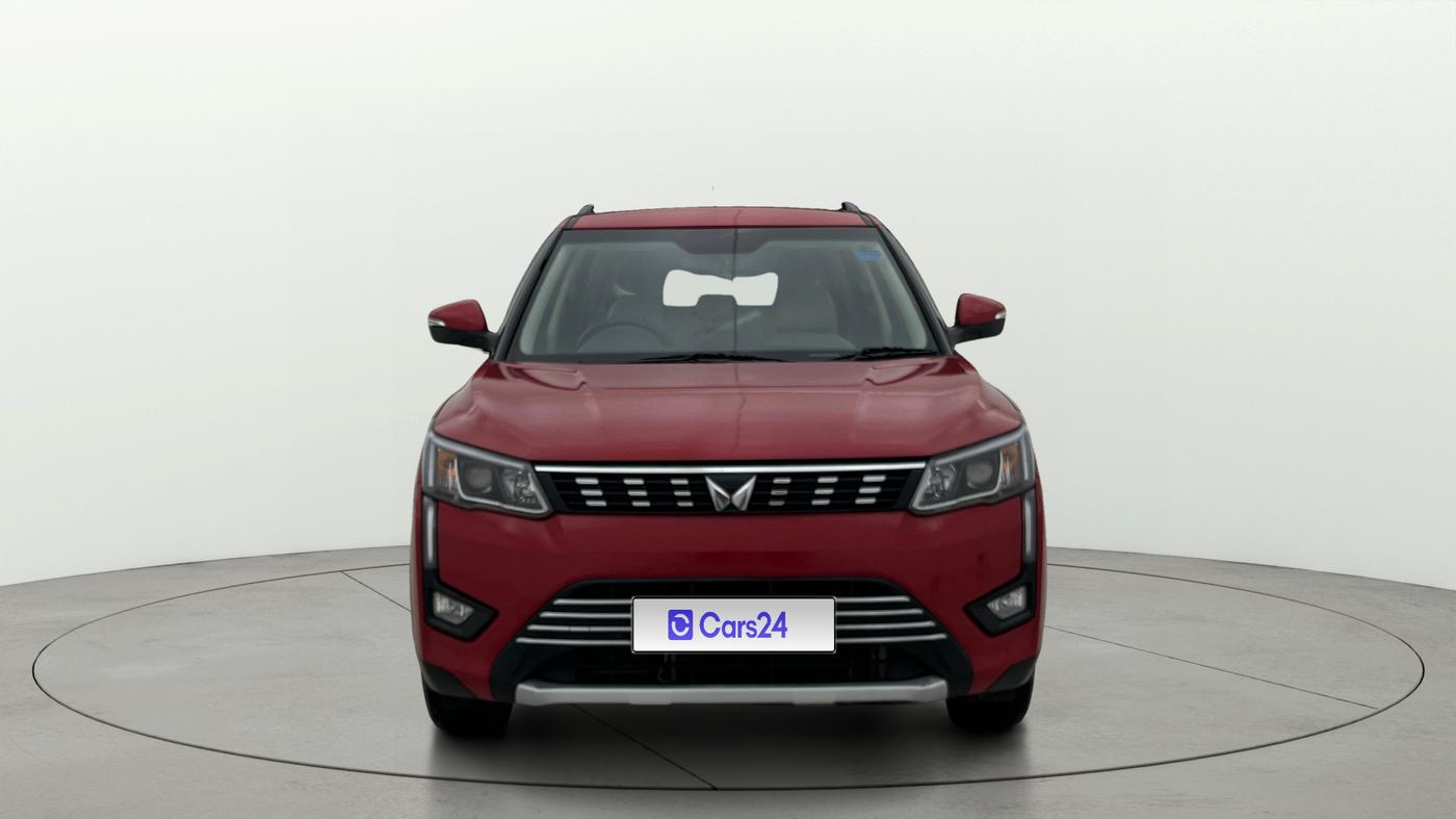 2023 Mahindra XUV300 W8 (O) 1.2 PETROL AMT, Petrol, Automatic, 9,410 km, Front