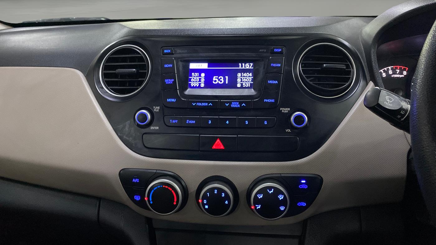2016 Hyundai Xcent S 1.2, Petrol, Manual, 69,413 km, Air Conditioner