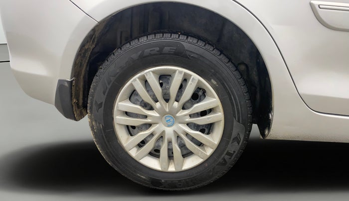 2015 Maruti Swift Dzire VXI, Petrol, Manual, 85,119 km, Right Rear Wheel