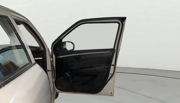 2016 Maruti Swift LXI (O), Petrol, Manual, 69,131 km, RHS Front Door