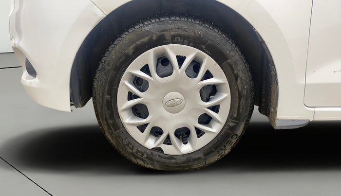 2016 Ford New Figo TREND 1.2 PETROL, Petrol, Manual, 1,30,729 km, Left Front Wheel