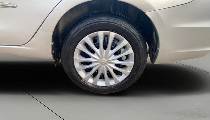 2017 Maruti Ciaz VXI+, CNG, Manual, 1,19,601 km, Left Rear Wheel