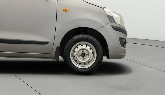 2013 Maruti Wagon R 1.0 LXI CNG, CNG, Manual, 68,882 km, Right Front Wheel
