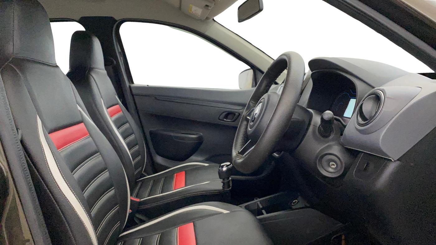 2021 Renault Kwid RXT 1.0 (O), Petrol, Manual, 36,196 km, Right Side Front Door Cabin