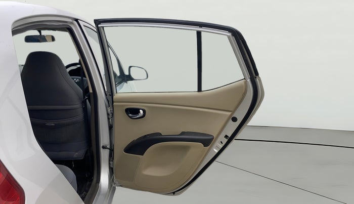 2014 Hyundai i10 SPORTZ 1.1, Petrol, Manual, 1,11,771 km, RHS Rear Door