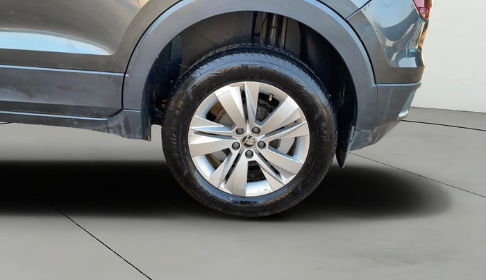 2023 Skoda KUSHAQ AMBITION 1.0L TSI MT, Petrol, Manual, 65,263 km, Left Rear Wheel