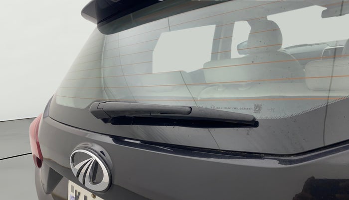 2022 Mahindra XUV300 1.2 W8 OPT, Petrol, Manual, 37,876 km, Rear Wiper