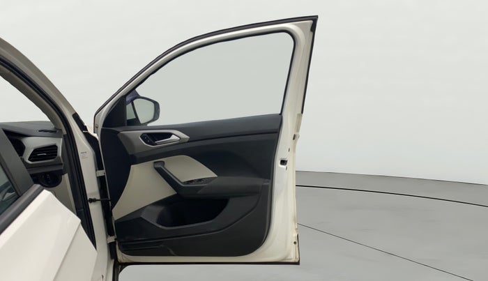 2022 Volkswagen TAIGUN HIGHLINE 1.0 TSI AT, Petrol, Automatic, 45,904 km, RHS Front Door