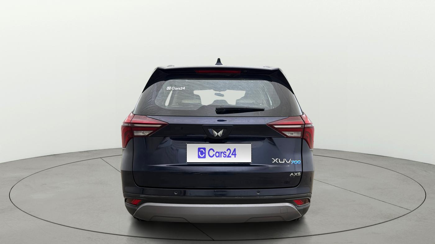 2025 Mahindra XUV700 AX 5 P MT 7 STR, Petrol, Manual, 4,742 km, Back/Rear