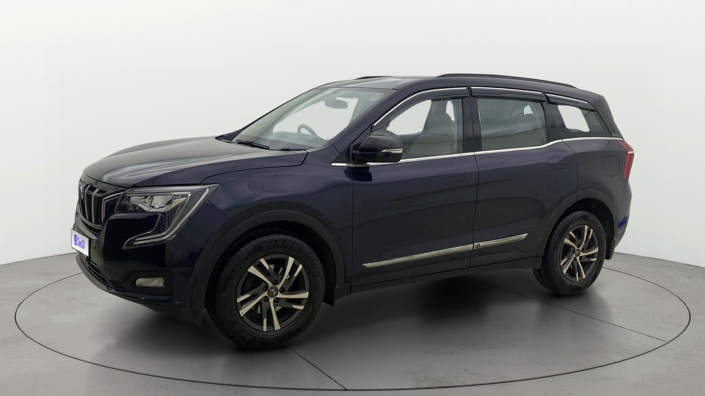 2023 Mahindra XUV700 AX 5 P AT 5 STR, Petrol, Automatic, 12,399 km, Left Front Diagonal