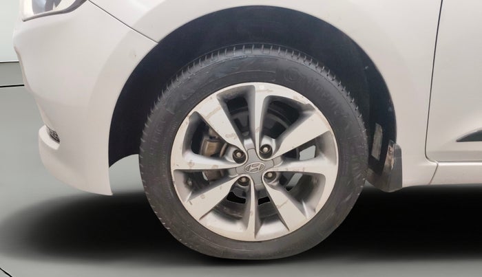 2015 Hyundai Elite i20 SPORTZ 1.2, Petrol, Manual, 1,20,332 km, Left Front Wheel