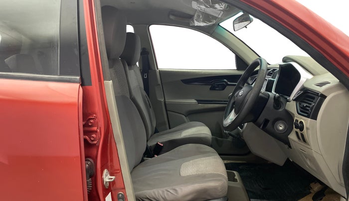 2015 Mahindra Kuv100 K6 5 STR, Petrol, Manual, 65,767 km, Right Side Front Door Cabin