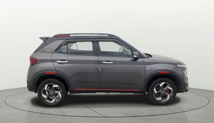 2020 Hyundai VENUE SX 1.0 (O) TURBO IMT DUAL TONE, Petrol, Manual, 36,989 km, Right Side View