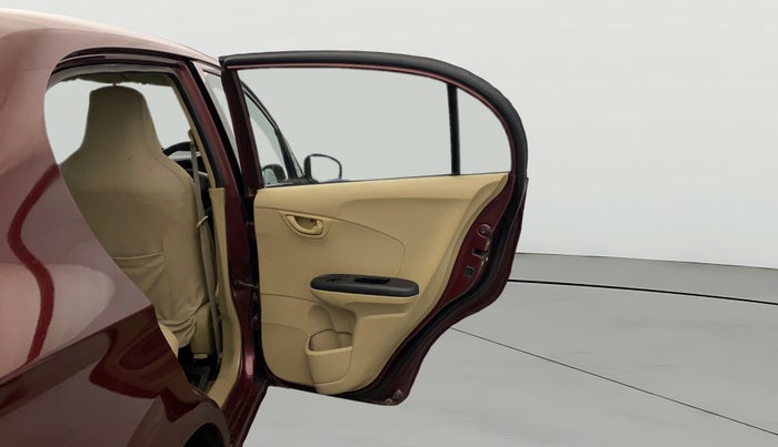 2014 Honda Amaze 1.2L I-VTEC S, Petrol, Manual, 1,36,754 km, RHS Rear Door