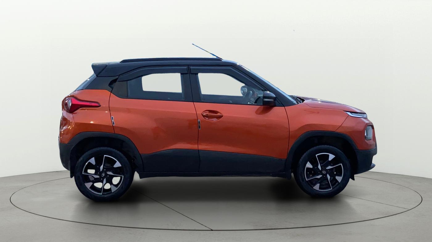 2022 Tata PUNCH CREATIVE  1.2 RTN DUAL TONE, Petrol, Manual, 72,621 km, Right Side View