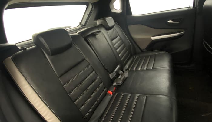 2022 Nissan MAGNITE XV TURBO, Petrol, Manual, 95,437 km, Right Side Rear Door Cabin
