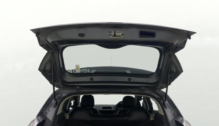 2022 Tata NEXON XM SUNROOF PETROL, Petrol, Manual, 1,15,552 km, Boot Door Open