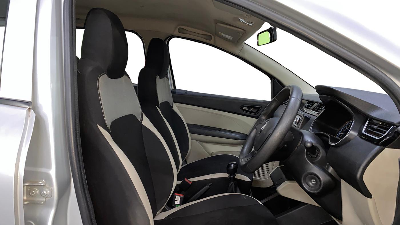 2021 Renault TRIBER RXL MT, Petrol, Manual, 30,171 km, Right Side Front Door Cabin