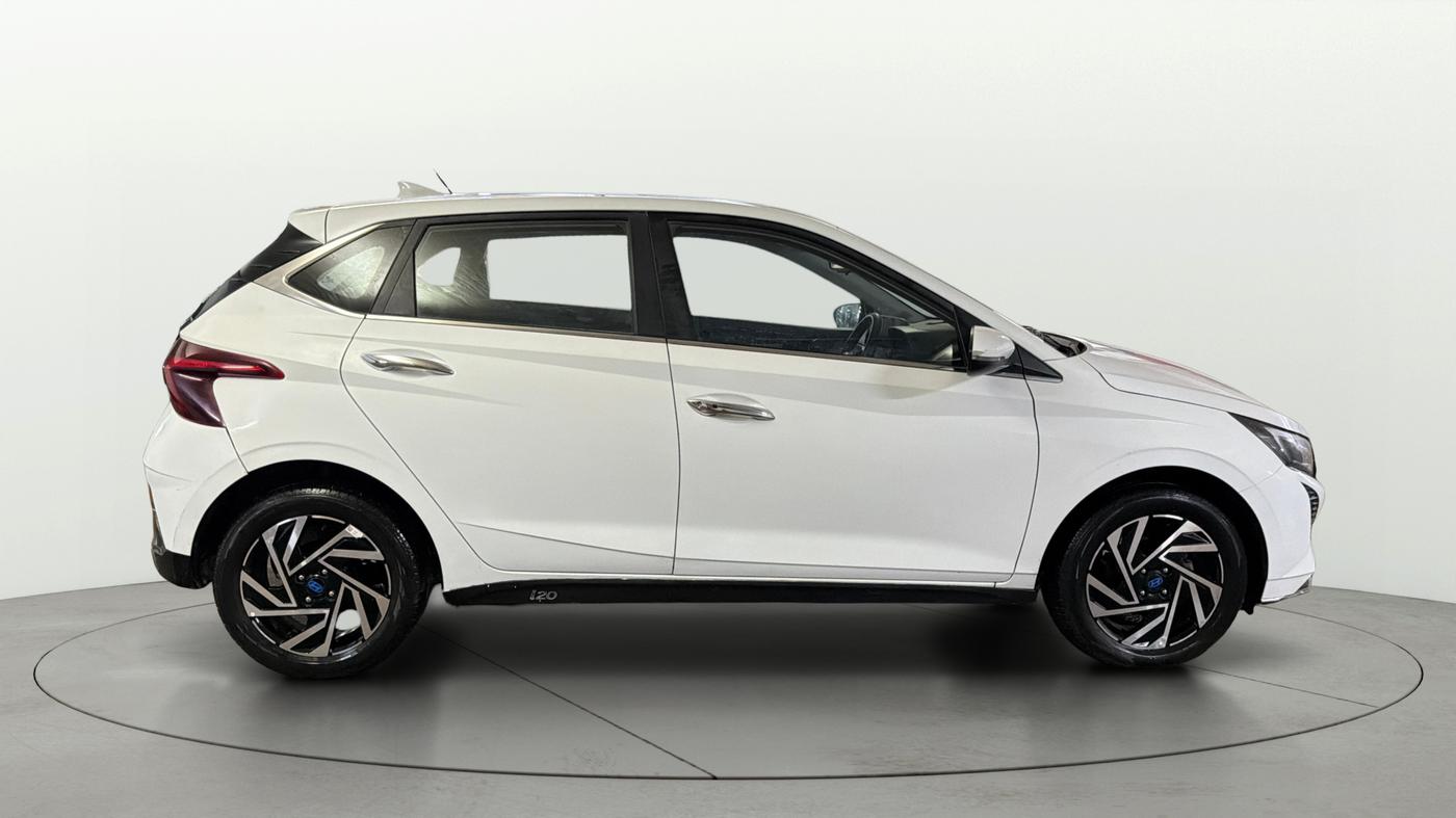 2023 Hyundai NEW I20 ASTA (O) 1.2 MT, Petrol, Manual, 23,176 km, Right Side View
