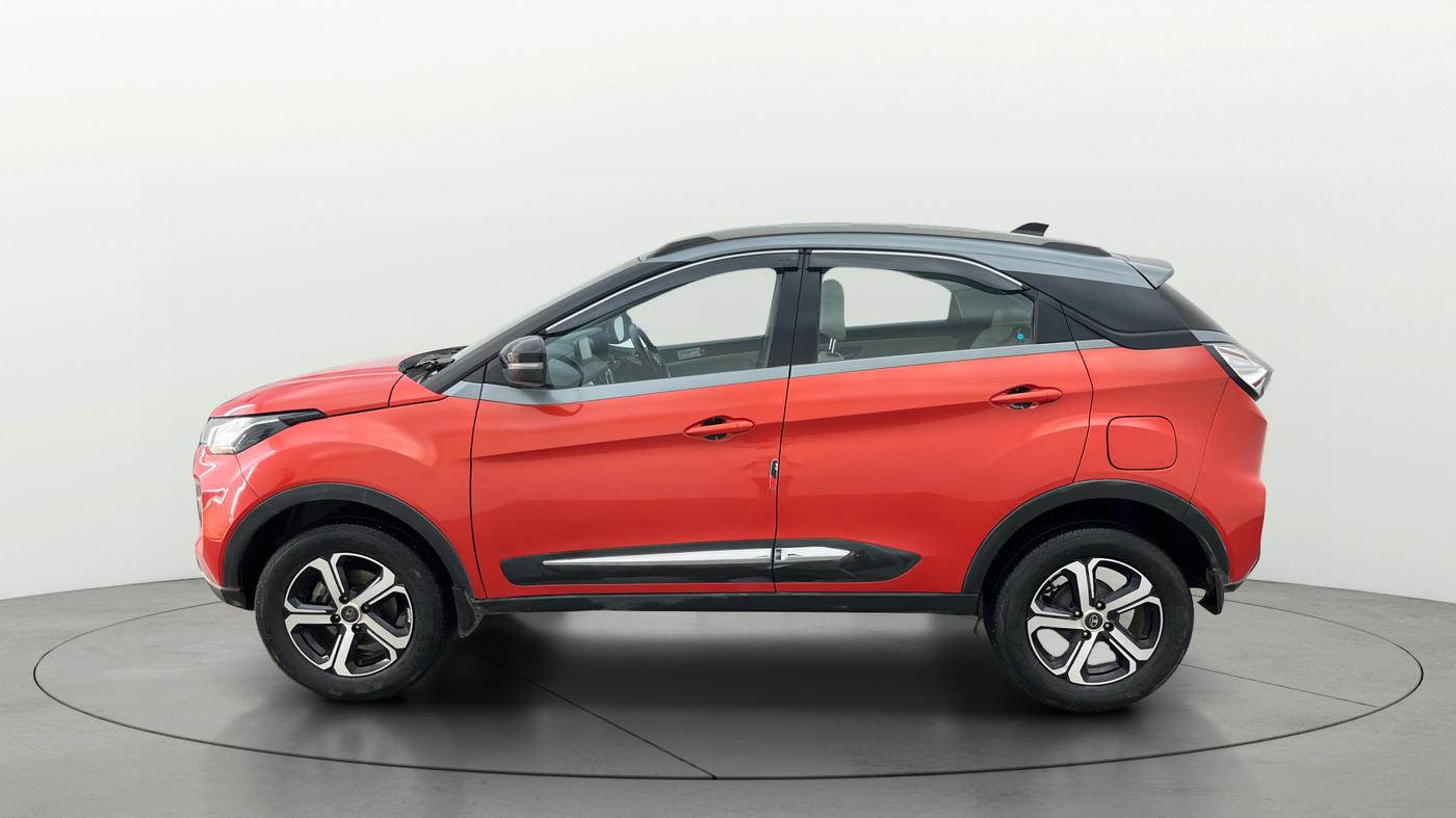 2022 Tata NEXON XZA PLUS (PREMIUM) PETROL, Petrol, Automatic, 42,535 km, Left Side