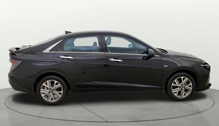 2025 Hyundai Verna SX(O) 1.5 MPI IVT , Petrol, Automatic, 5,455 km, Right Side View