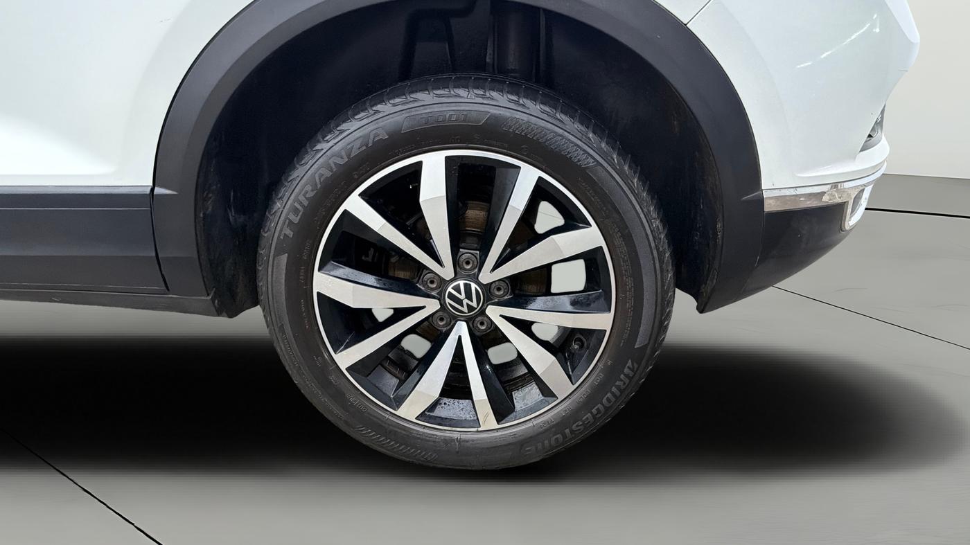 2021 Volkswagen T-ROC 1.5 TSI AT, Petrol, Automatic, 67,344 km, Left Rear Wheel