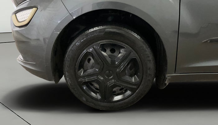 2023 Tata ALTROZ XM PLUS SUNROOF CNG, CNG, Manual, 18,306 km, Left Front Wheel