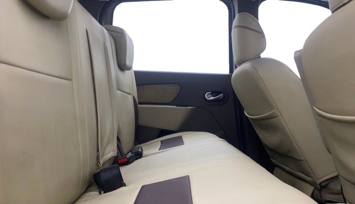 2015 Renault Lodgy 110 PS RXZ STEPWAY 7 STR, Diesel, Manual, 88,207 km, Right Side Rear Door Cabin