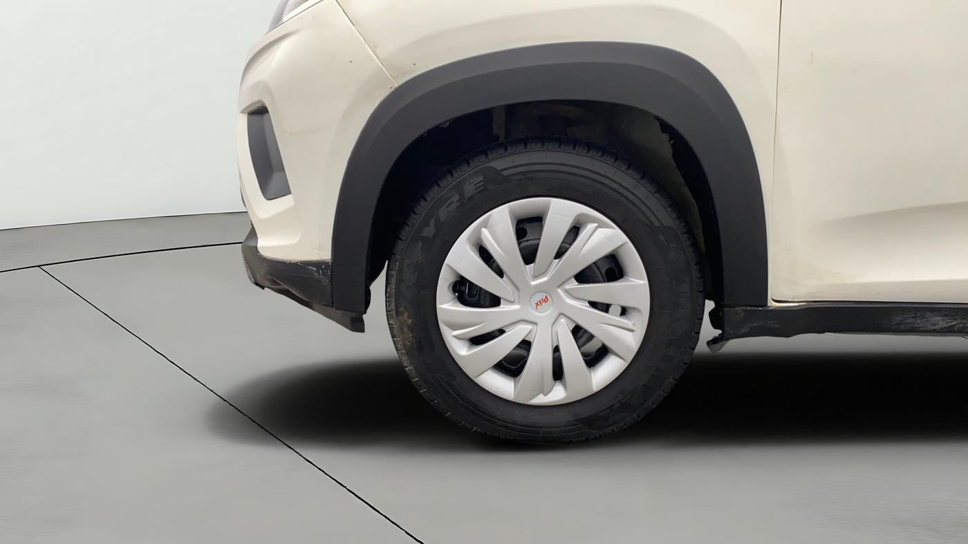 2017 Mahindra KUV 100 NXT K4+ D 6 STR, Diesel, Manual, 98,054 km, Left Front Wheel