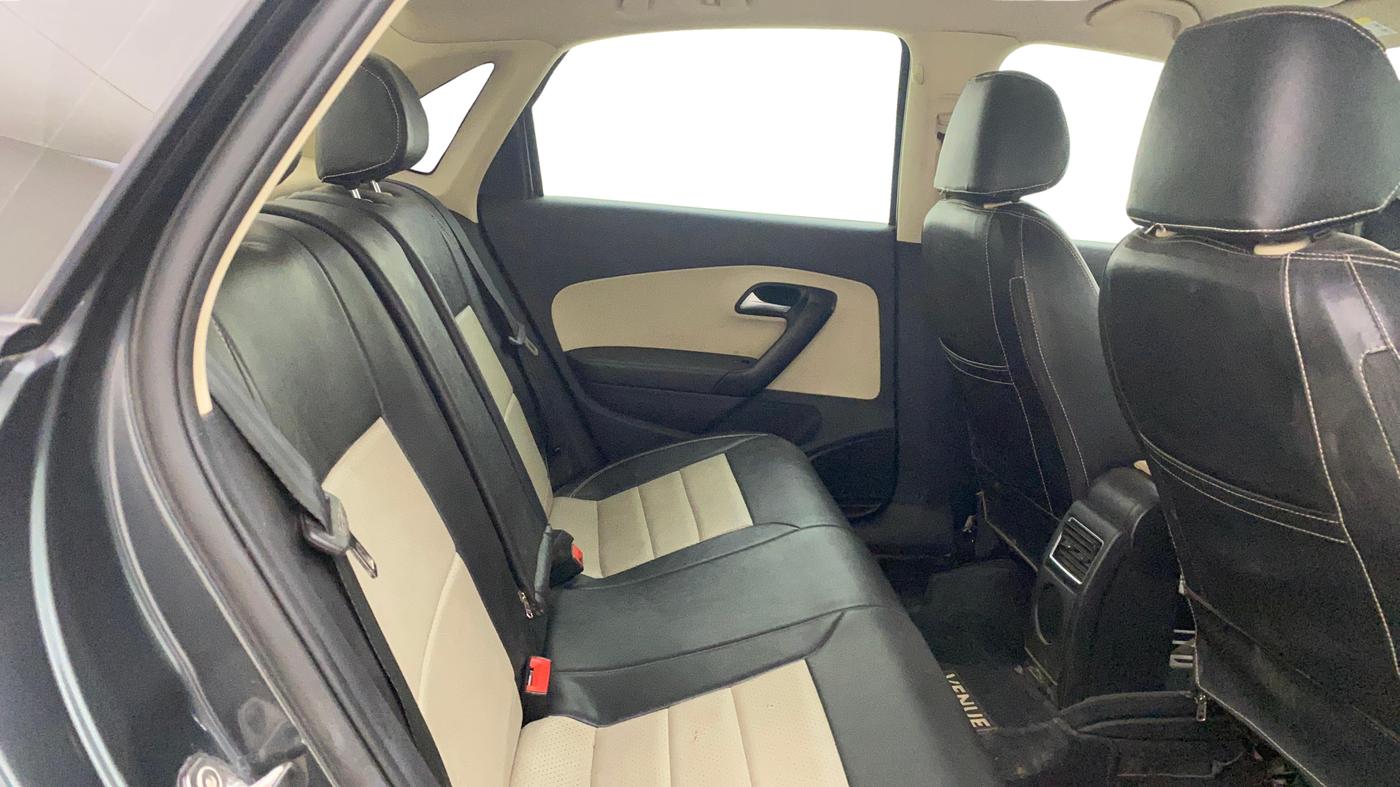 2022 Volkswagen Vento HIGHLINE PLUS 1.0L TSI AT, Petrol, Automatic, 79,093 km, Right Side Rear Door Cabin