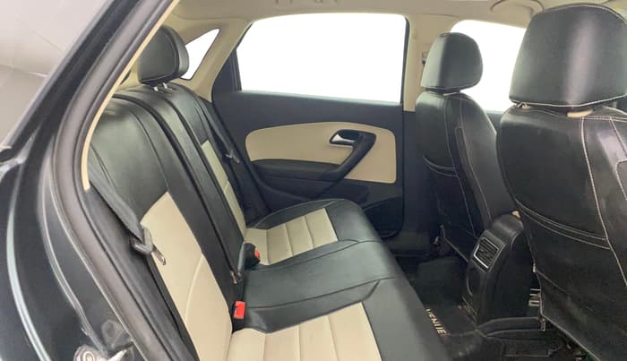 2022 Volkswagen Vento HIGHLINE PLUS 1.0L TSI AT, Petrol, Automatic, 79,093 km, Right Side Rear Door Cabin