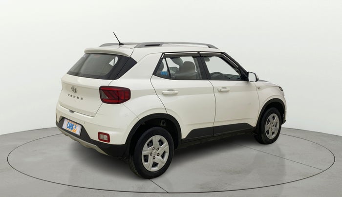 2020 Hyundai VENUE S 1.2, Petrol, Manual, 29,837 km, Right Back Diagonal
