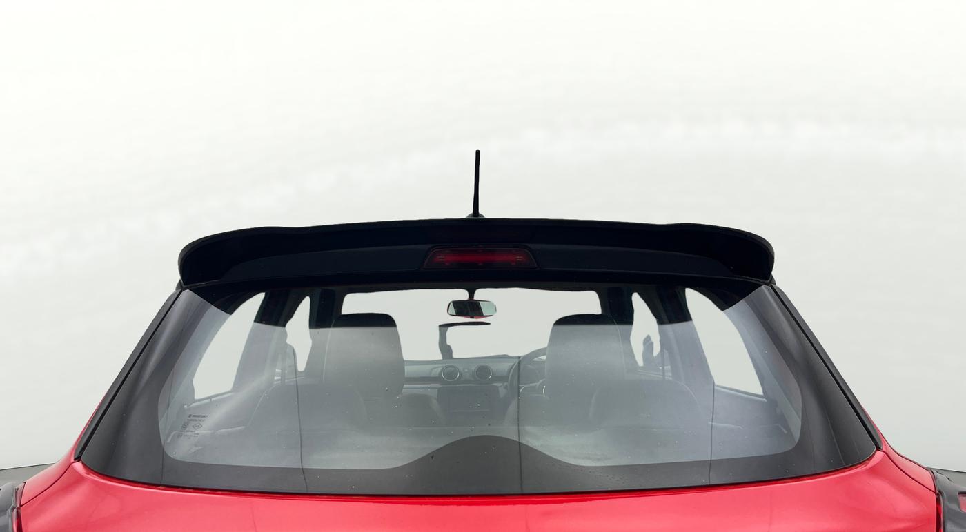 2022 Maruti Swift VXI, Petrol, Manual, 39,710 km, Rear Windshield
