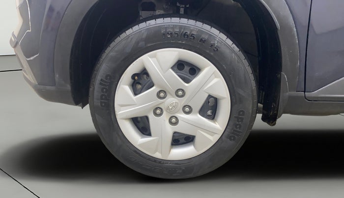 2020 Hyundai VENUE S 1.2, Petrol, Manual, 17,485 km, Left Front Wheel