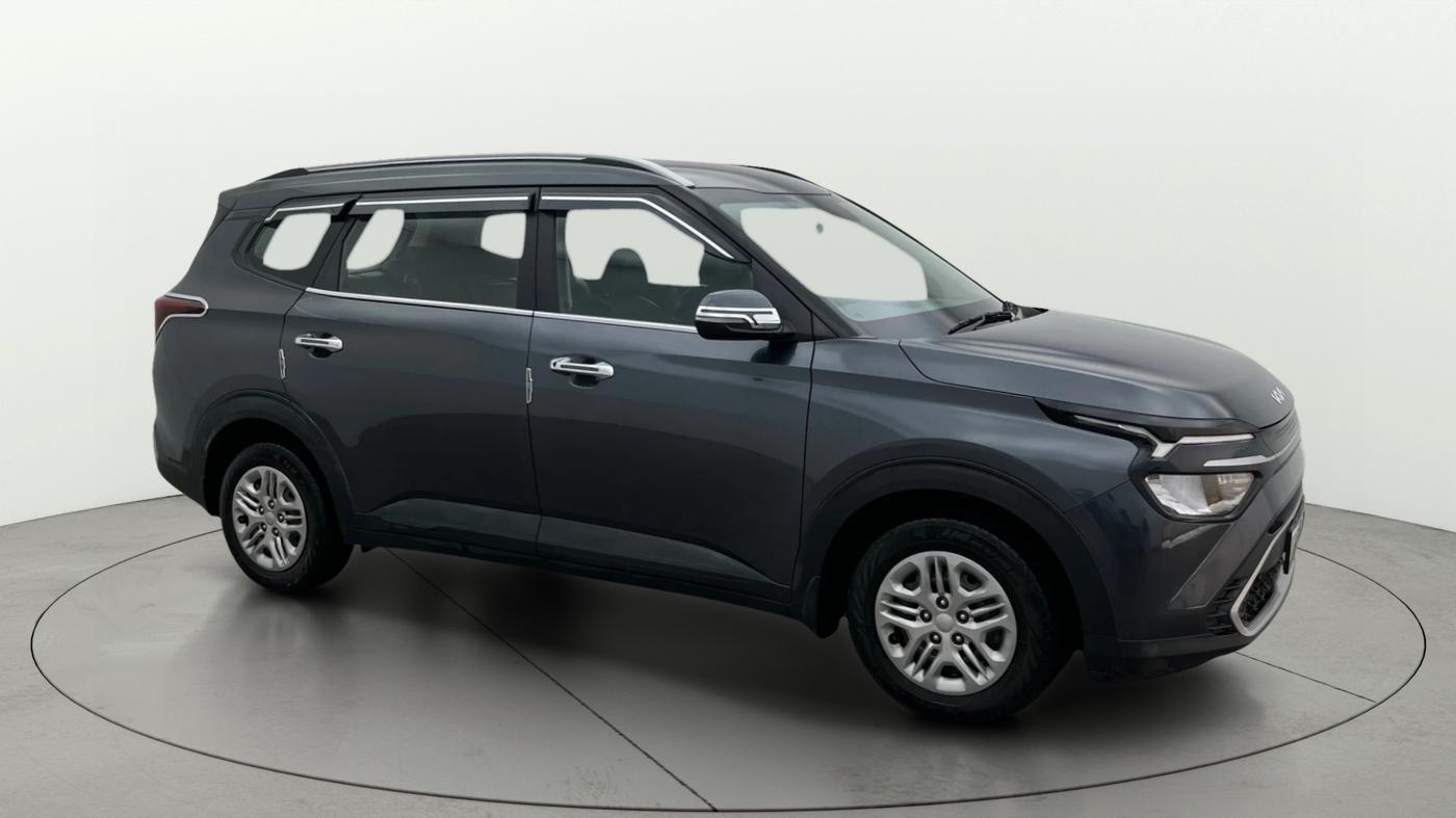 2023 KIA CARENS PRESTIGE 1.5 PETROL 7 STR, Petrol, Manual, 20,686 km, Right Front Diagonal