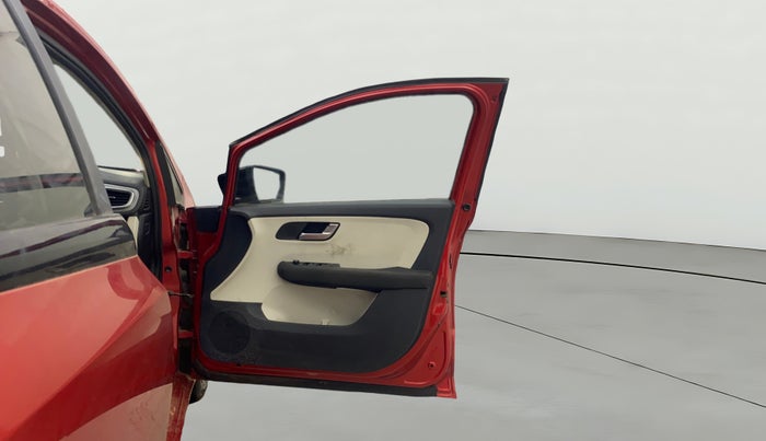 2021 Tata ALTROZ XZ DIESEL, Diesel, Manual, 66,939 km, RHS Front Door