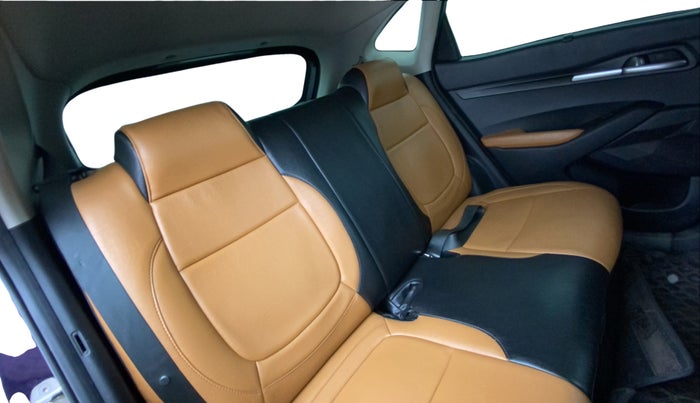 2022 KIA SELTOS HTK PLUS 1.5 IMT, Petrol, Manual, 61,770 km, Right Side Rear Door Cabin