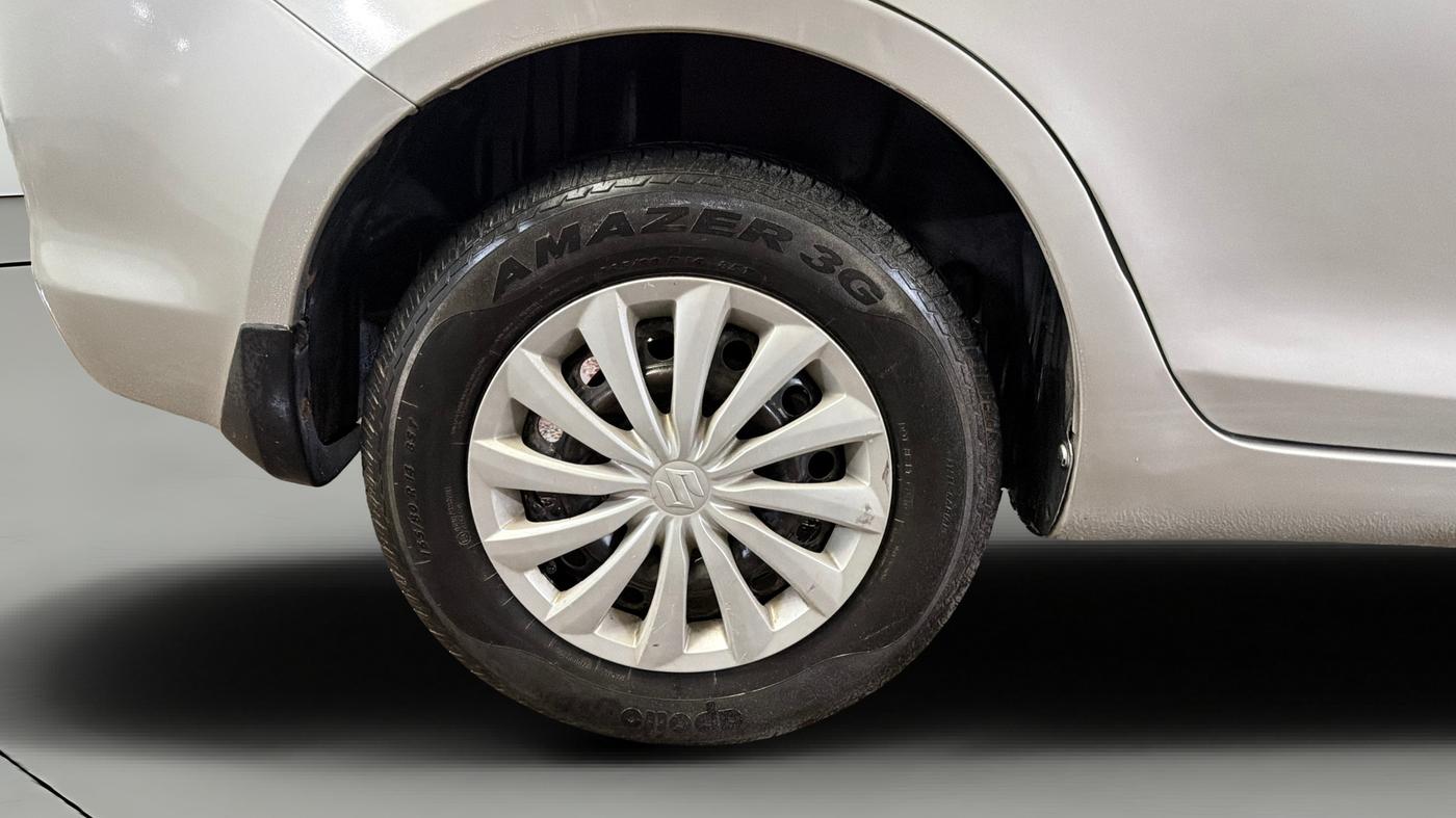 2016 Maruti Swift Dzire VXI, Petrol, Manual, 21,314 km, Right Rear Wheel