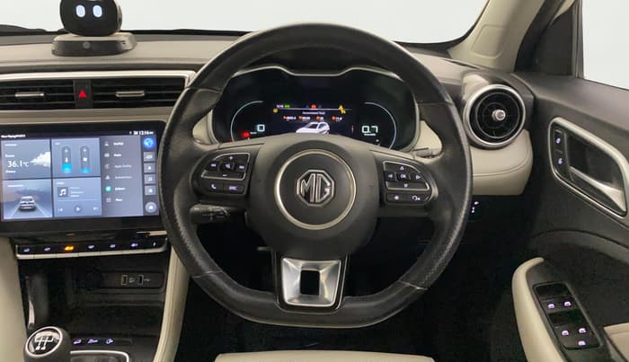 2023 MG ASTOR SHARP 1.5 MT, Petrol, Manual, 42,510 km, Steering Wheel Close Up
