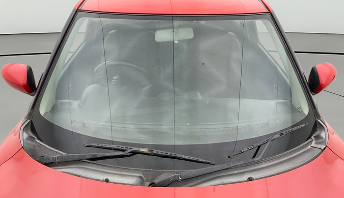 2018 Maruti Swift ZXI, Petrol, Manual, 1,34,900 km, Front Windshield