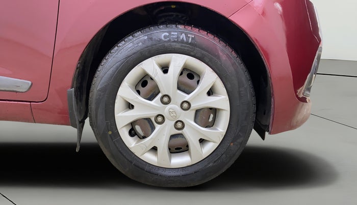 2015 Hyundai Grand i10 SPORTZ 1.2 KAPPA VTVT, Petrol, Manual, 43,156 km, Right Front Wheel