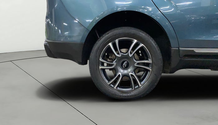 2018 Mahindra MARAZZO M8 7 STR, Diesel, Manual, 57,465 km, Right Rear Wheel