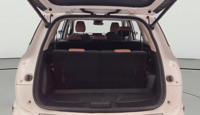 2023 MG HECTOR PLUS SAVVY PRO 1.5 TURBO CVT 7 STR, Petrol, Automatic, 44,800 km, Boot Open Zoomed View