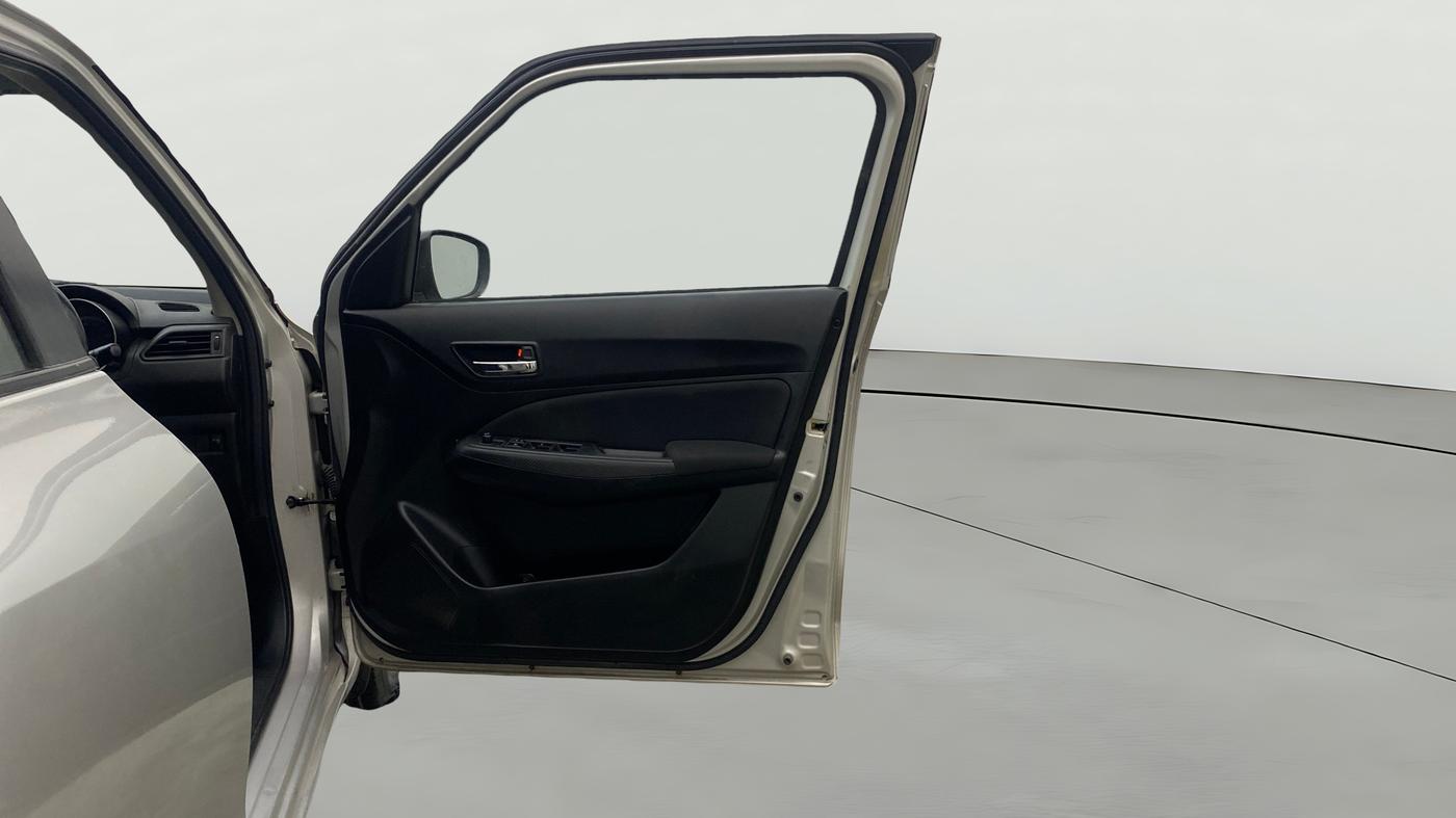 2018 Maruti Swift VXI, Petrol, Manual, 46,345 km, RHS Front Door