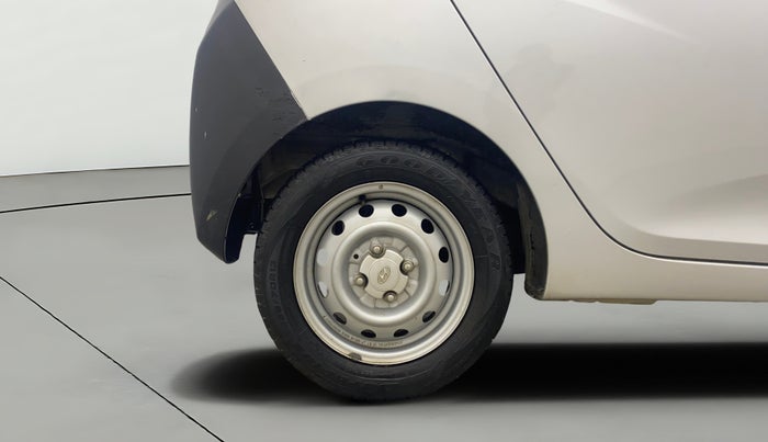 2018 Hyundai Eon D-LITE+, Petrol, Manual, 15,516 km, Right Rear Wheel